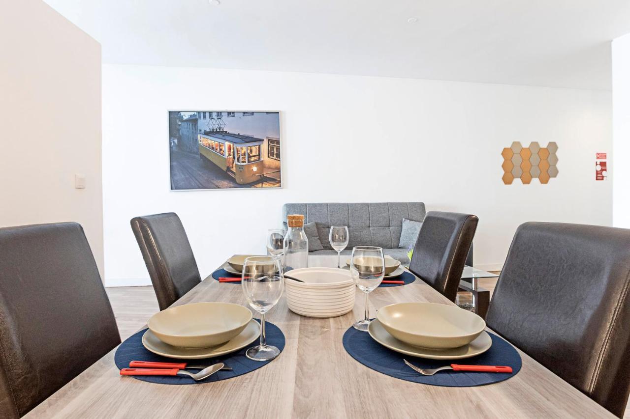 Amazing Apartment In Downtown Porto By Lovelystay ภายนอก รูปภาพ