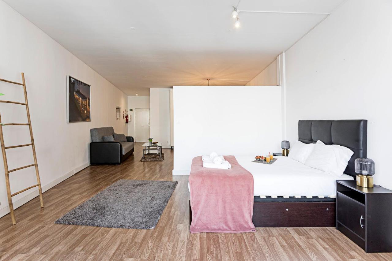 Amazing Apartment In Downtown Porto By Lovelystay ภายนอก รูปภาพ